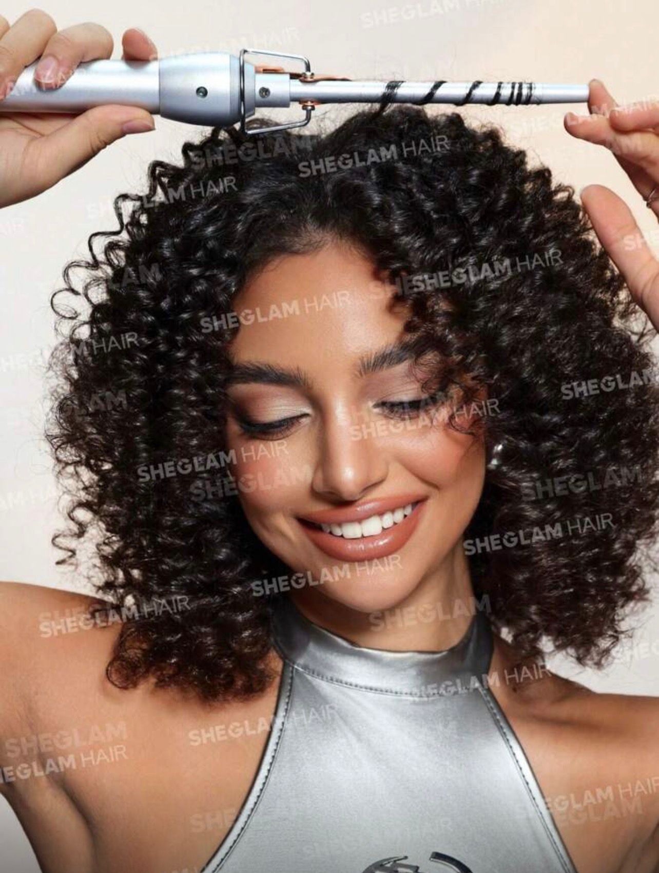 مكواة تجعيد الشعر من SHEGLAM عصا تجعيد احترافية 9 مم بشاشة رقمية LED وتحكم دقيق في الحرارة