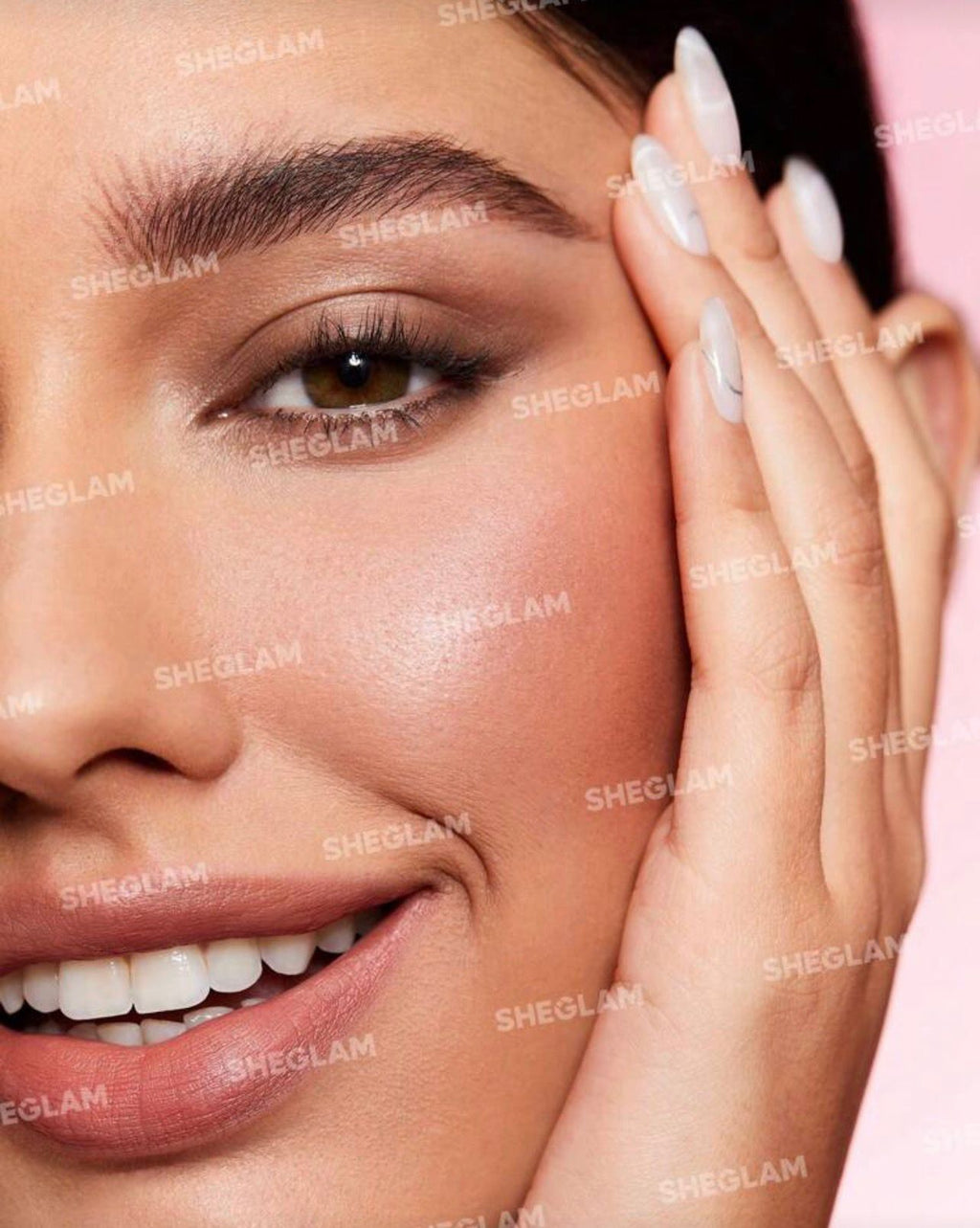 قلم حواجب SHEGLAM بني غامق – أوتوماتيكي مقاوم للماء بفرشاة مدمجة شوكلت